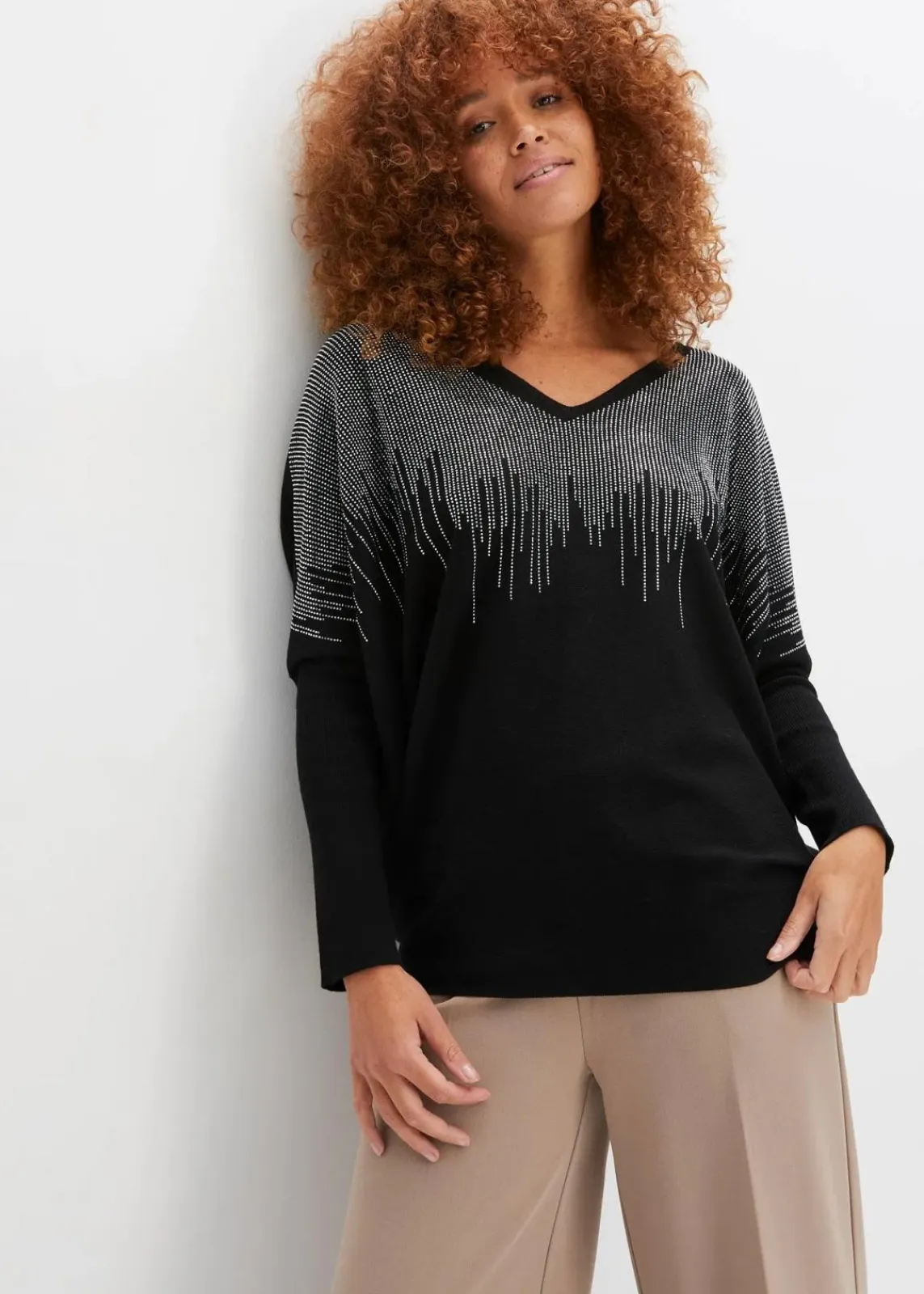 bonprix Pullover & Strickjacken|Nachhaltigere Materialien^Feinstrickpullover mit Strass-Applikation schwarz
