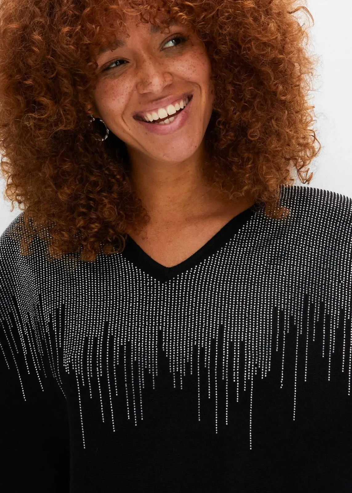 bonprix Pullover & Strickjacken|Nachhaltigere Materialien^Feinstrickpullover mit Strass-Applikation schwarz
