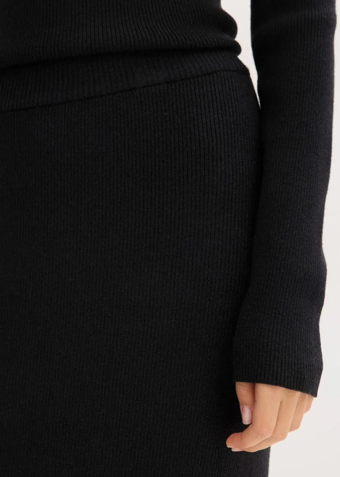 bonprix Bekleidung·Sportbekleidung|Nachhaltigere Materialien^Feinstrickrock aus softem Viskose-Mix schwarz