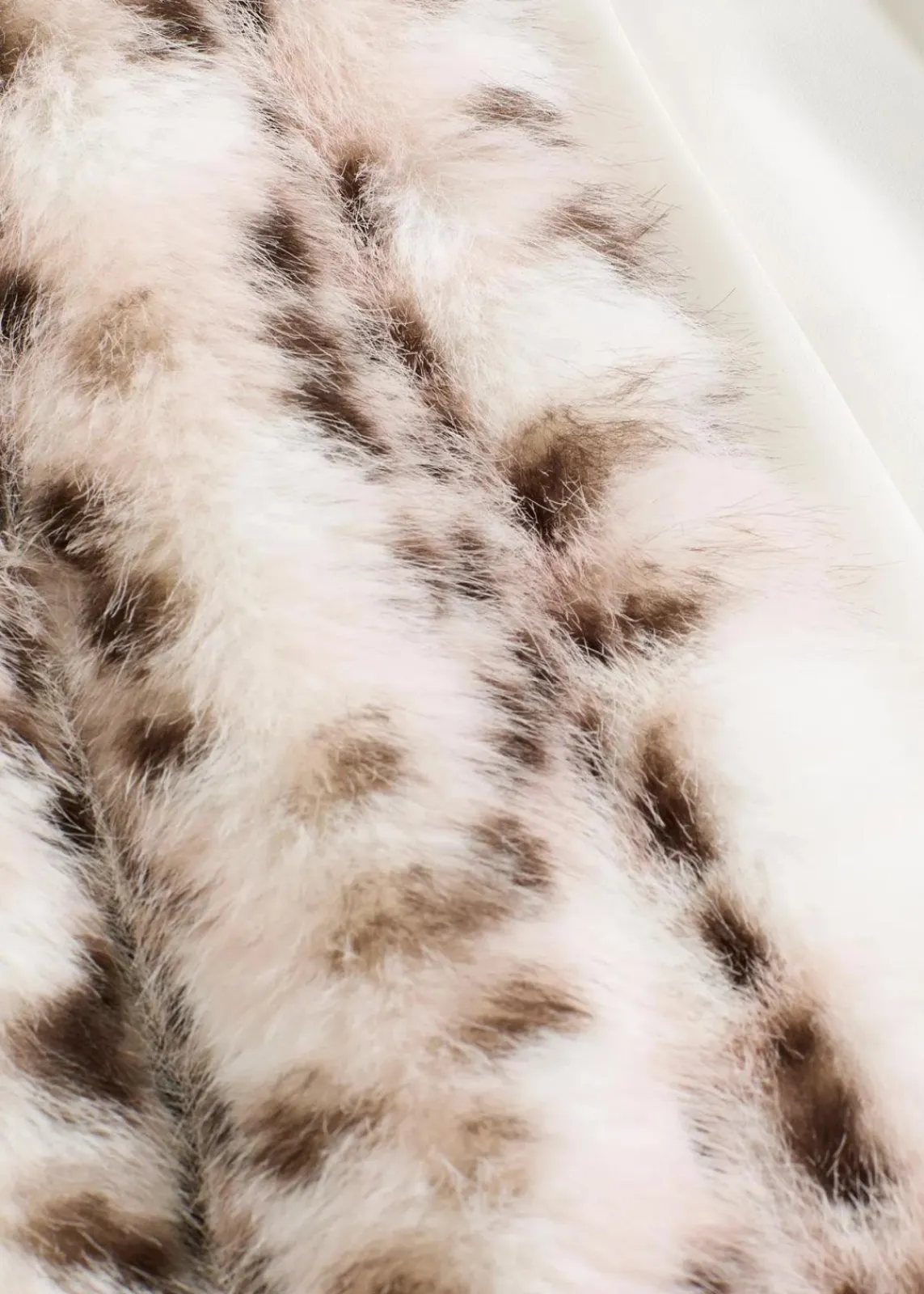 bonprix Bekleidung·Hosen|Jacken & Mäntel^Fellimitat-Jacke creme animal