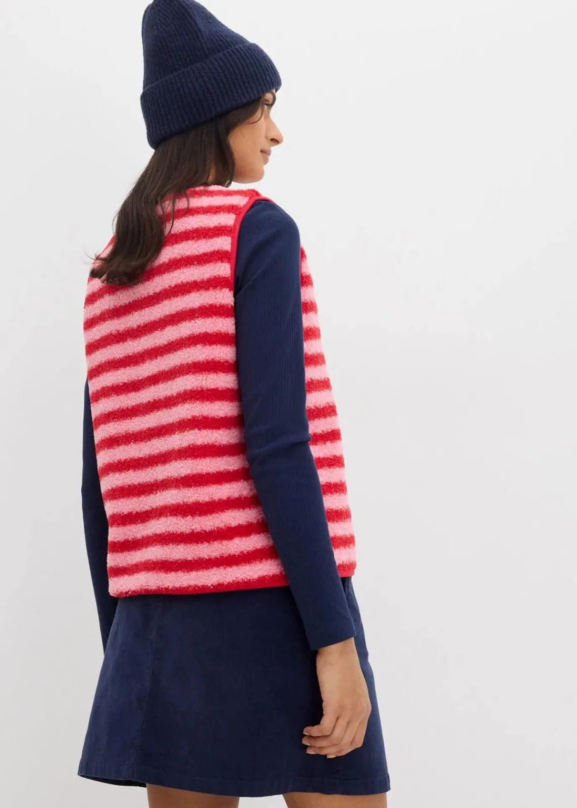 bonprix Bekleidung·Blusen & Tuniken|Bekleidung·Hosen^Fellimitat-Weste himbeerrose/rot gestreift