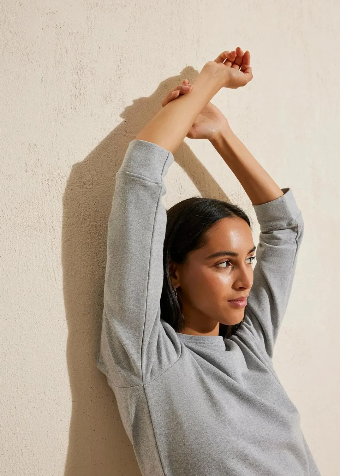 bonprix Bekleidung·Blusen & Tuniken|Sweat^Figurumspielendes Sweatkleid hellgrau meliert