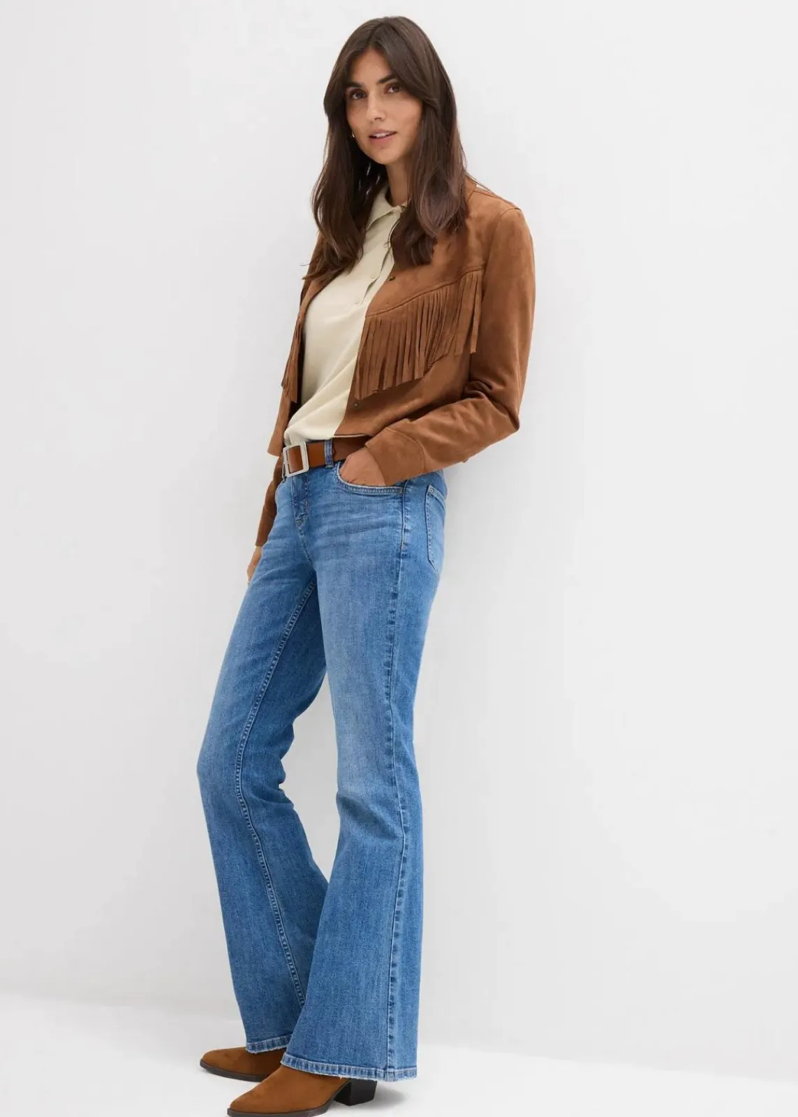 bonprix Jeans|Bekleidung·Shirts & Tops^Flared-Jeans Mid Waist mittelblau denim used