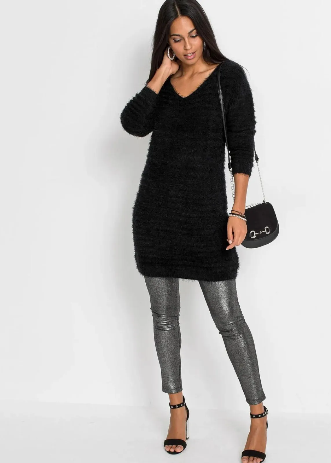 bonprix Bekleidung·Umstandsmode|Strickmode^Flauschiger Long-Pullover schwarz