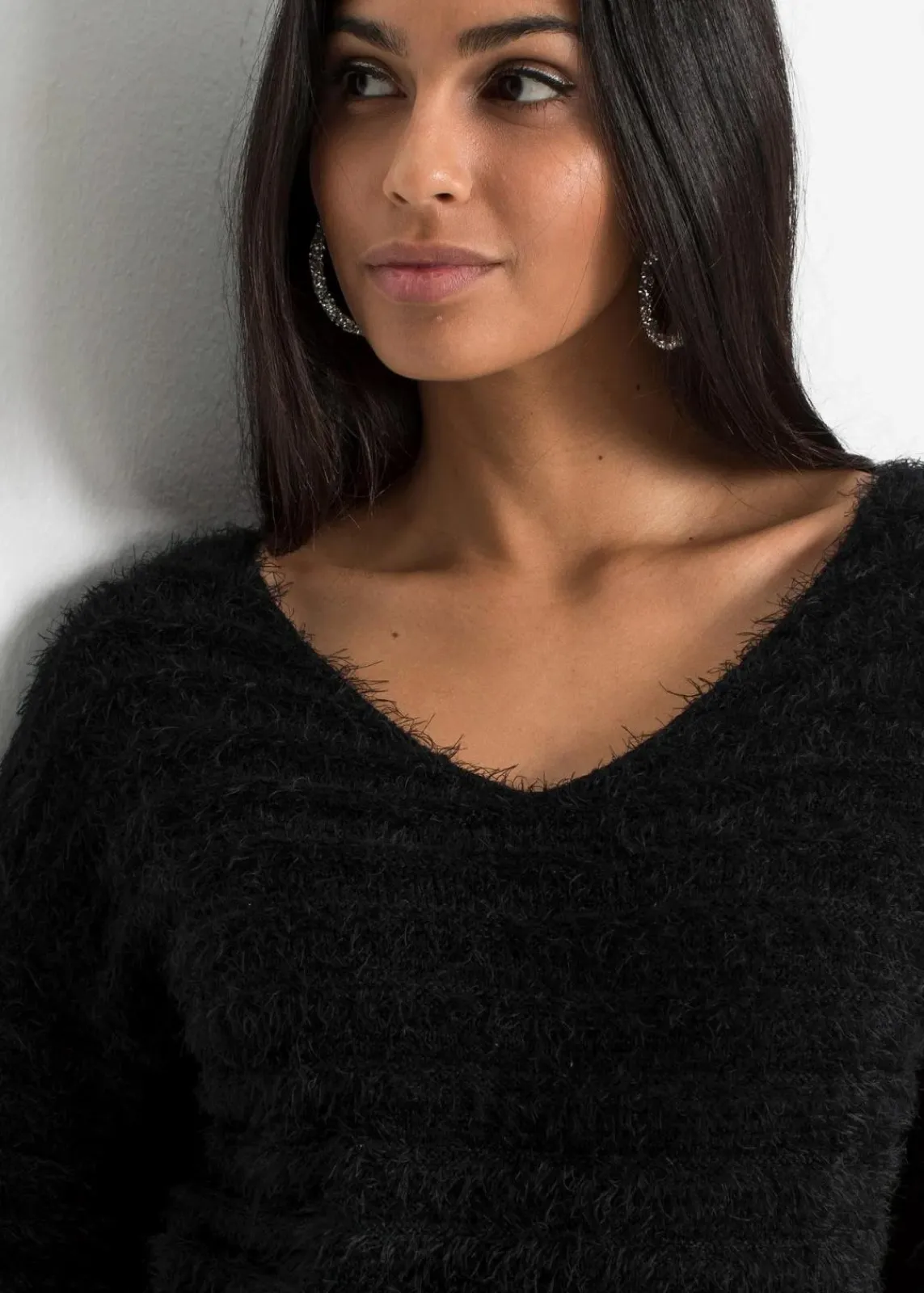 bonprix Bekleidung·Umstandsmode|Strickmode^Flauschiger Long-Pullover schwarz