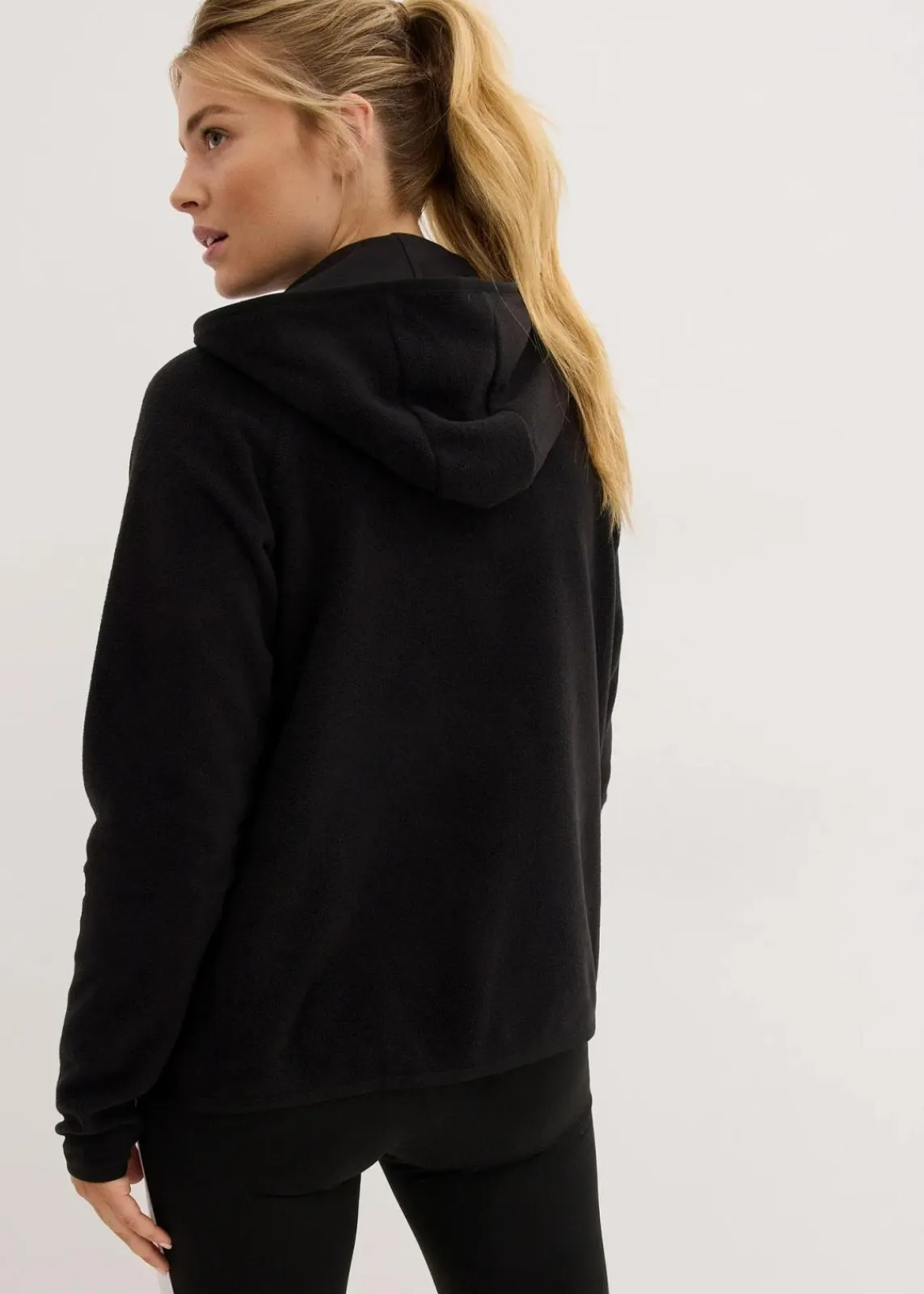 bonprix Bekleidung·Blusen & Tuniken|Bekleidung·Hosen^Fleecejacke mit Taschen schwarz