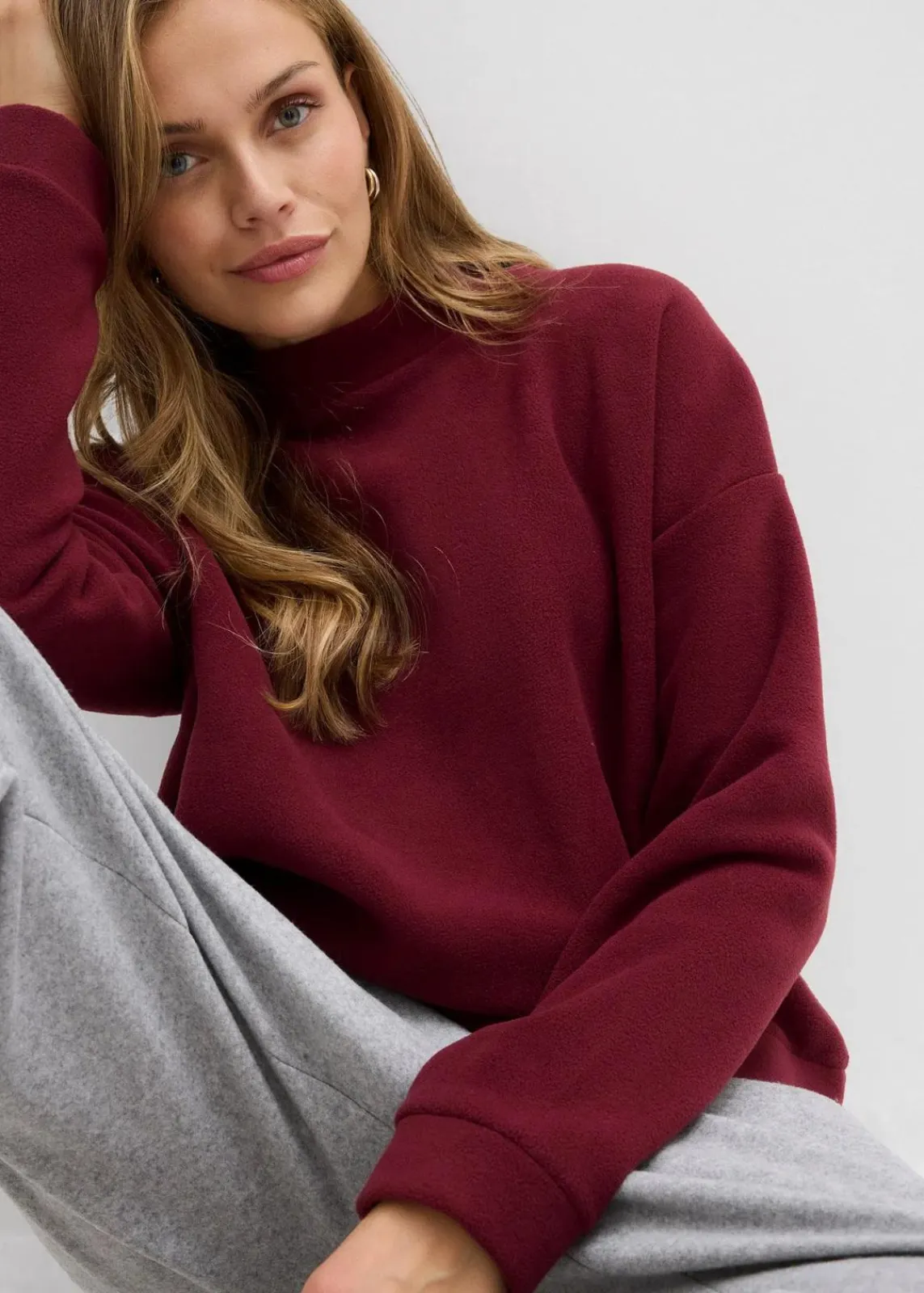 bonprix Sweat|Zweiteiler & Sets^Fleecepullover dunkelbeere