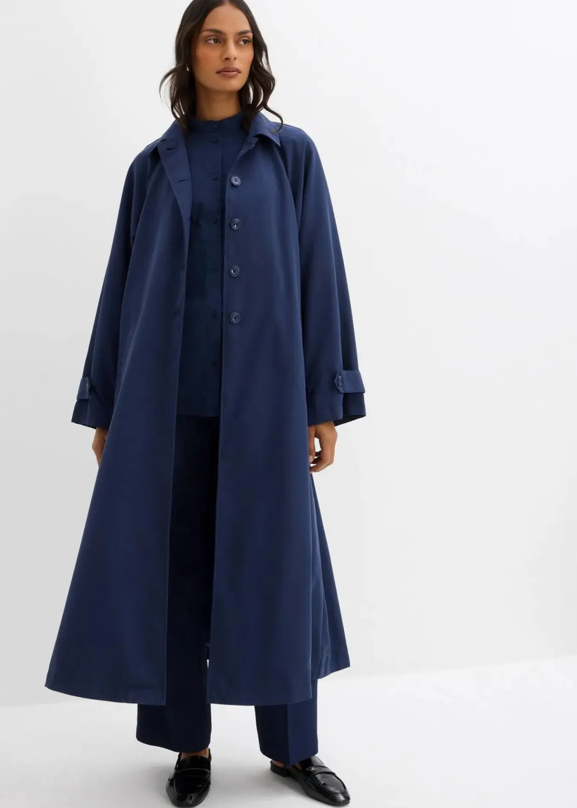 bonprix Bekleidung·Hosen|Jacken & Mäntel^Fließender Trenchcoat dunkelblau