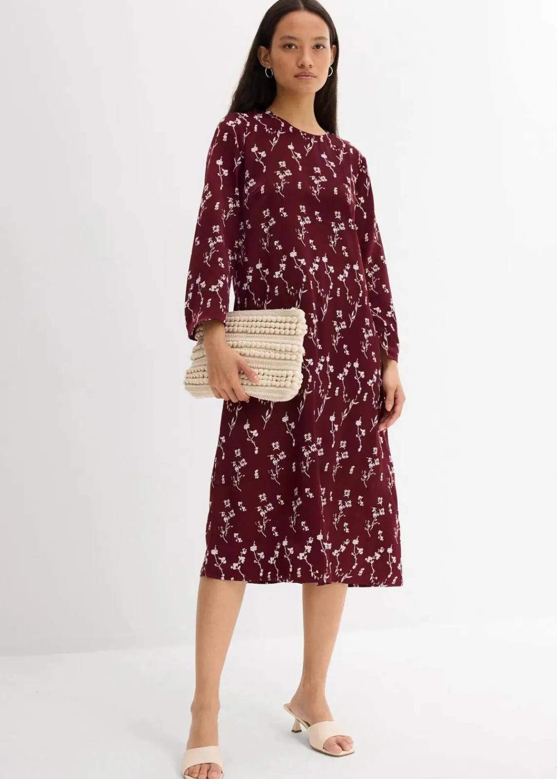 bonprix Kleider|Bekleidung·Pullover & Strickjacken^Florales Midikleid aus reiner Viskose ahornrot/wollweiß floral