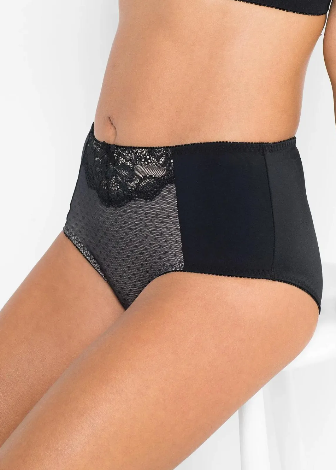 bonprix Wäsche·Dessous|Wäsche·Höschen^Formslip mit Spitze schwarz/sandbeige
