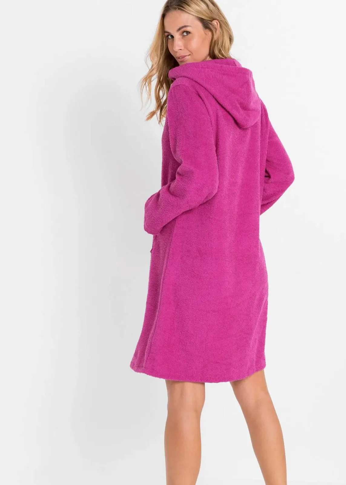 bonprix Nachhaltigere Materialien|Bademäntel^Frottee Bademantel aus Bio-Baumwolle mit Reißverschluss fuchsia