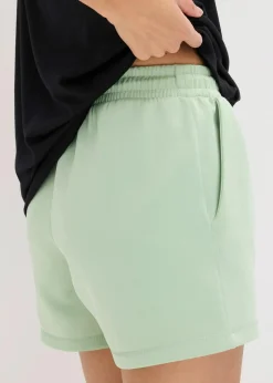 bonprix Nachhaltigere Materialien|Hosen^Funktions- Sportshorts, schnelltrocknend hellschilf