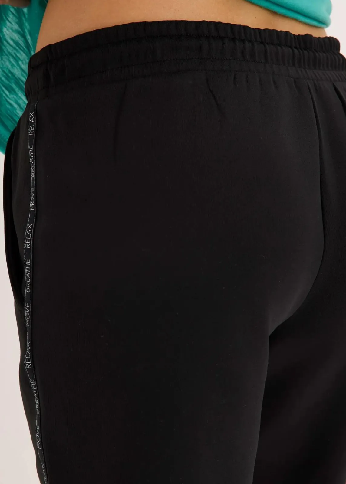bonprix Bekleidung·Outdoorbekleidung|Bekleidung·Sweat^Funktions- Sportshorts, schnelltrocknend schwarz