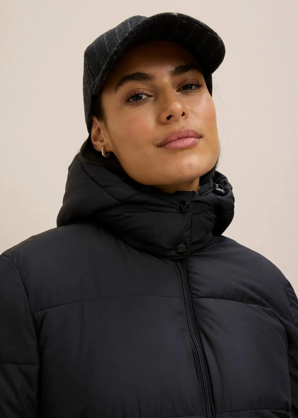 bonprix Bekleidung·Hosen|Nachhaltigere Materialien^Funktions-Steppmantel mit isolierender Wärmetechnologie schwarz