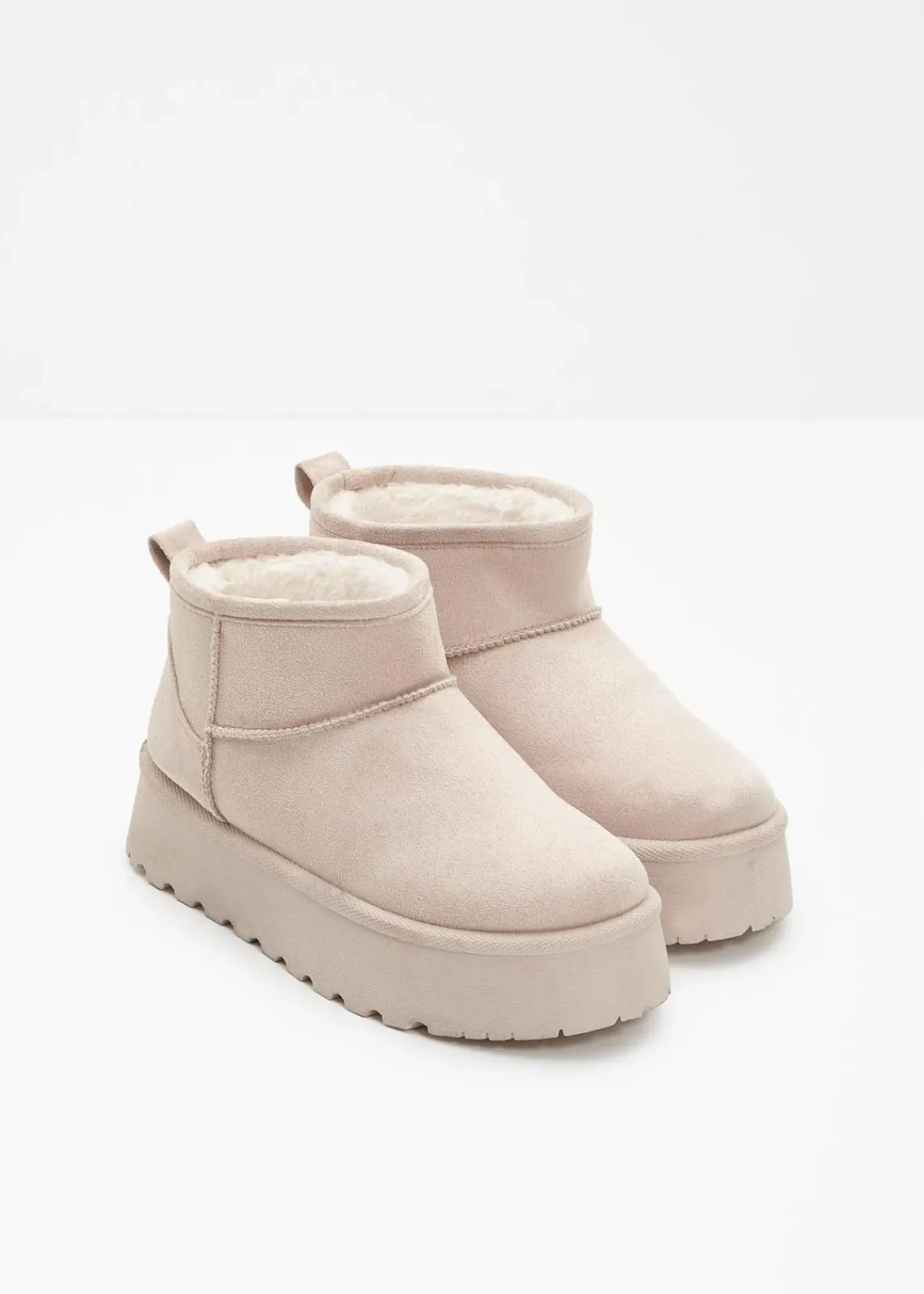 bonprix Hausschuhe|Gefütterte Winterschuhe^Gefütterte Plateau-Boots hellsand