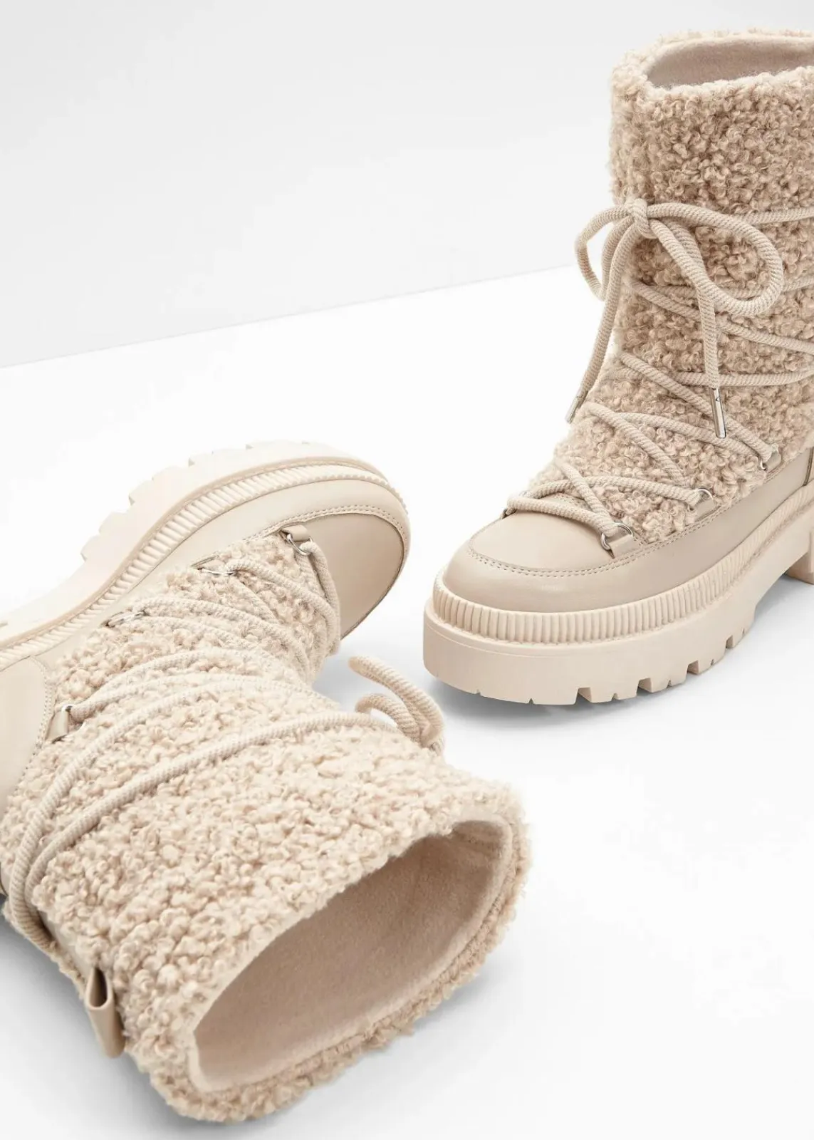 bonprix Gefütterte Winterschuhe|Boots^Gefütterte Schnürboots hellsand