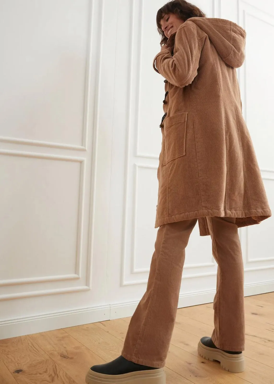 bonprix Bekleidung·Hosen^Gefütterter Cord-Dufflecoat camel