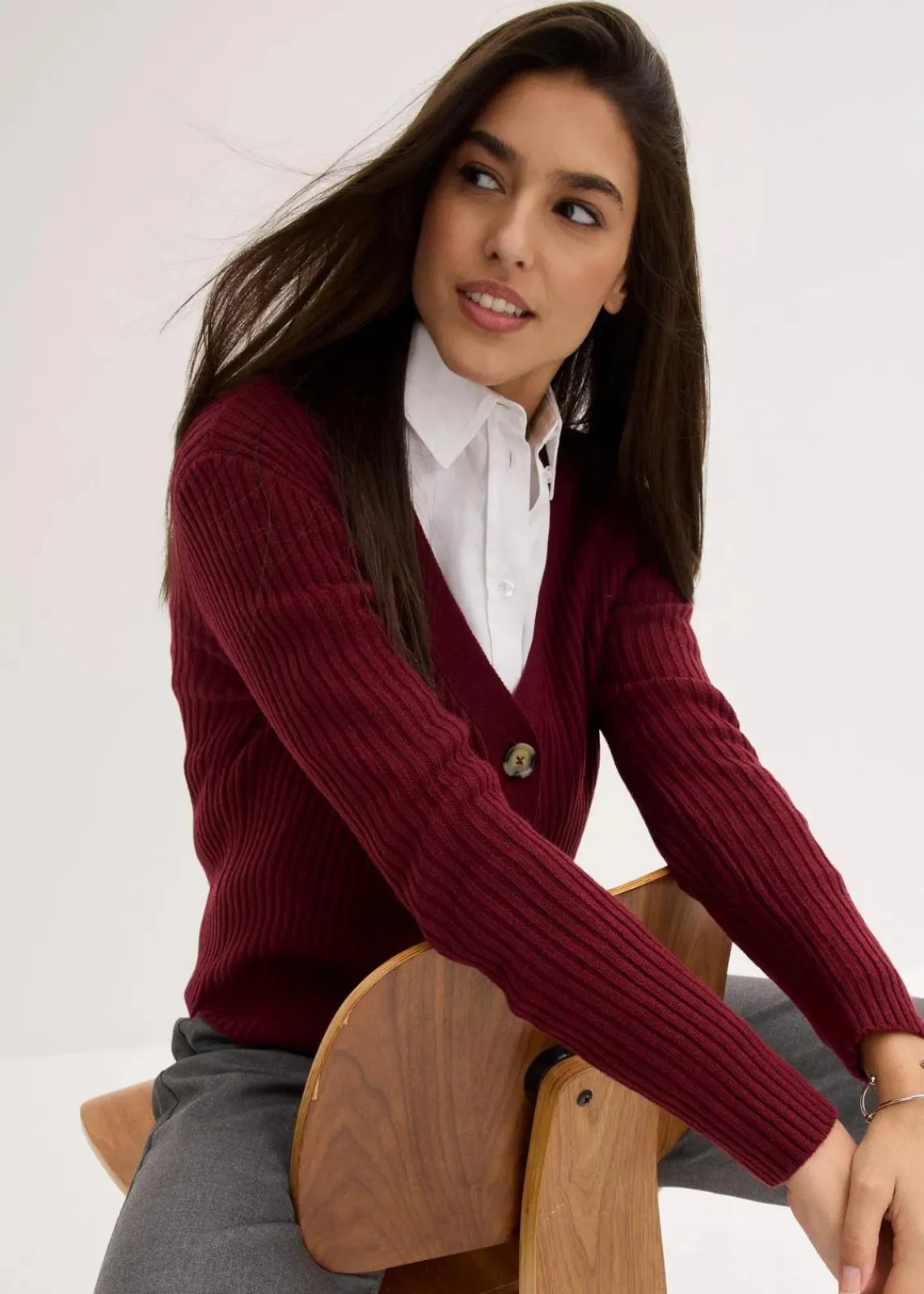 bonprix Bekleidung·Jeans|Pullover & Strickjacken^Gerippte Strickjacke rhododendronrot