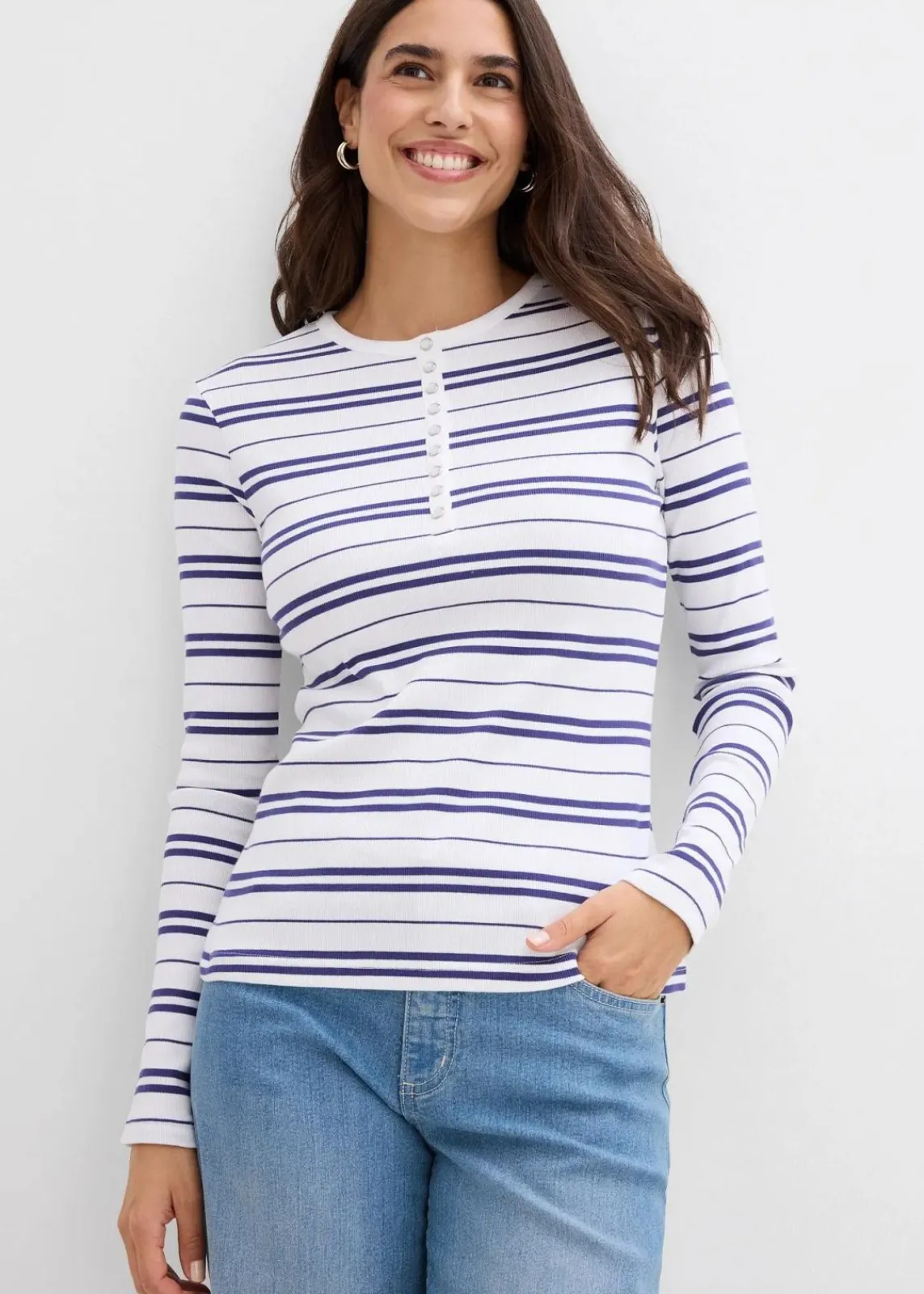 bonprix Shirts & Tops^Geripptes Langarmshirt aus Bio-Baumwollmix weiß uni + weiß/dunkelpazifik gestreift