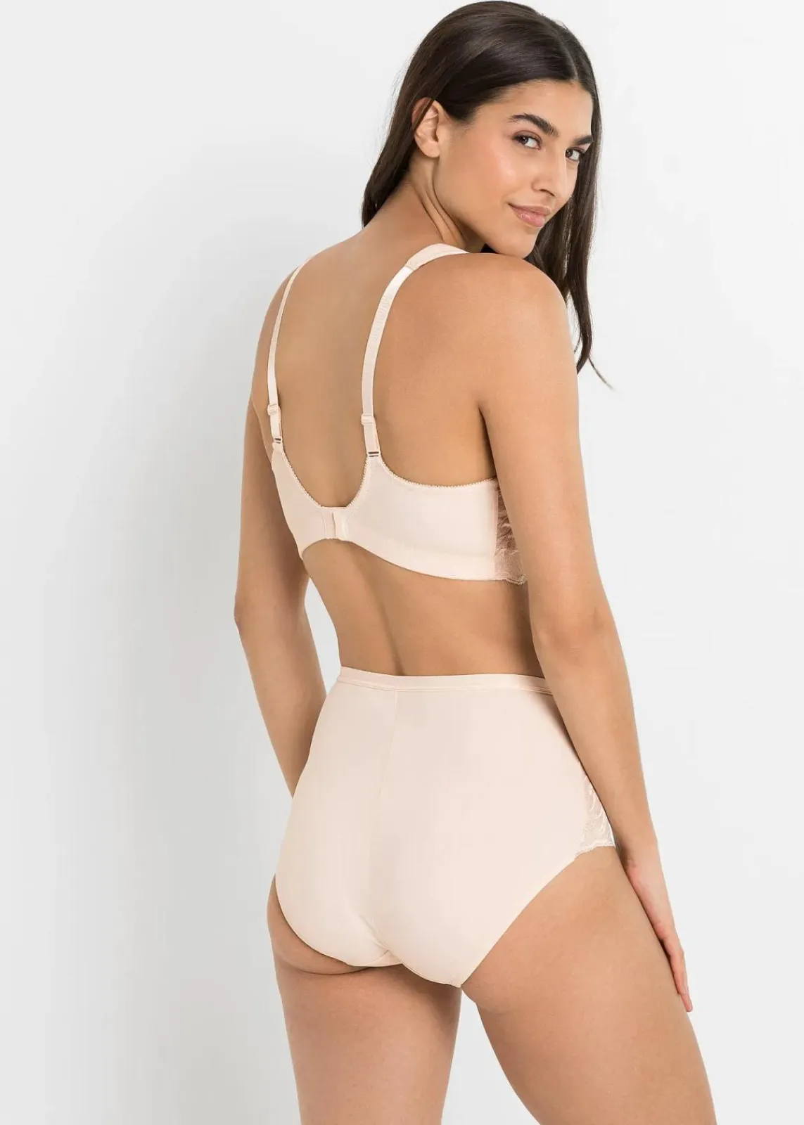 bonprix Shapewear|Höschen^Geschmückter Shape Slip mit leichter Formkraft puder