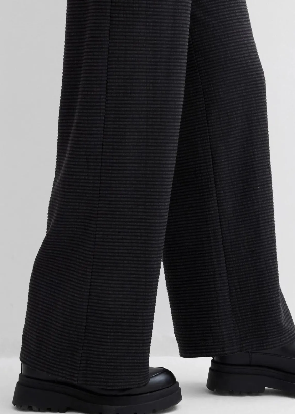 bonprix Bekleidung·Kleider|Hosen^Gestreifte Jersey-Hose mit Kordelzug aus Baumwoll-Mix anthrazit meliert/schwarz gestreift