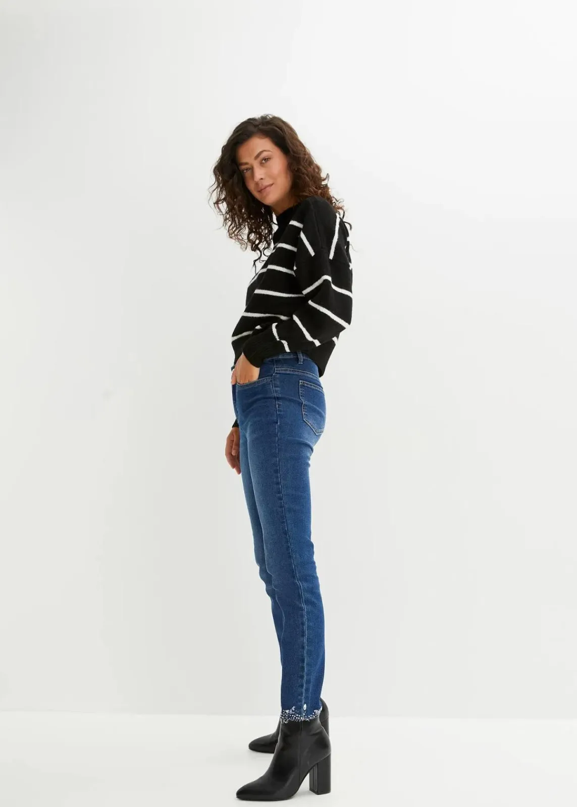 bonprix Pullover & Strickjacken|Strickmode^Gestreifter Pullover im Oversized Fit schwarz/wollweiß gestreift