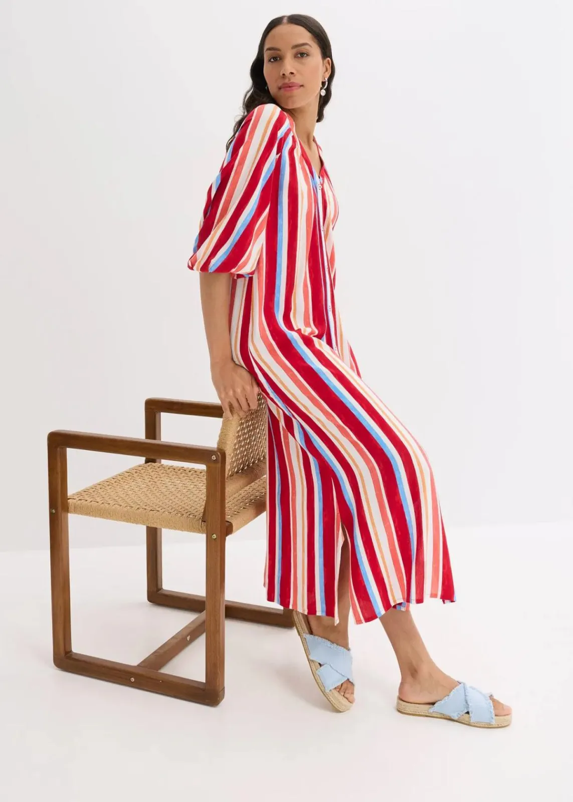 bonprix Kleider|Nachhaltigere Materialien^gestreiftes Kaftan-Kleid aus strukturierter Viskose mohnrot/helllachs/weiß gestreift