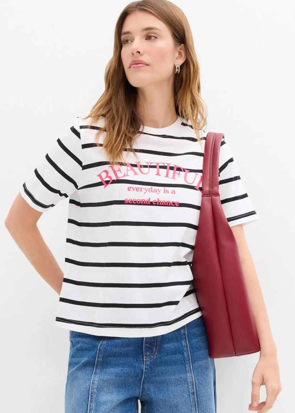 bonprix Shirts & Tops|Nachhaltigere Materialien^Gestreiftes T-Shirt aus reiner Baumwolle weiß/schwarz/hibiskuspink
