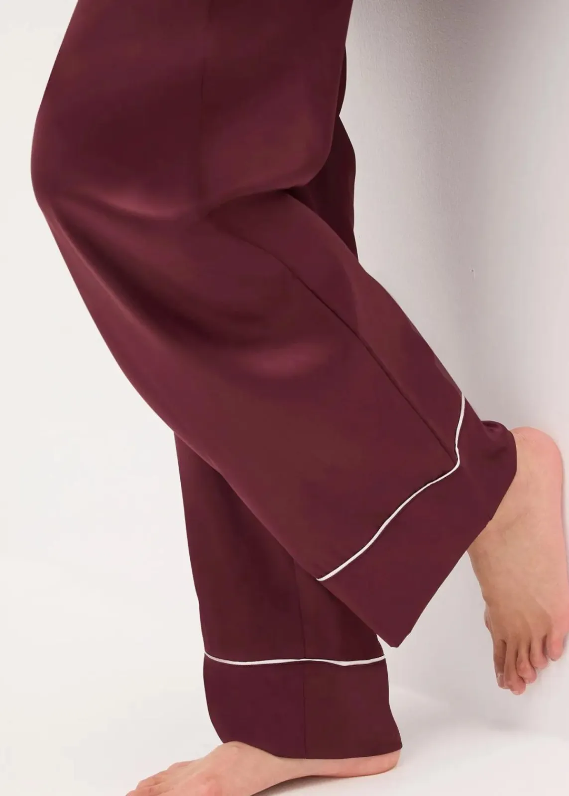 bonprix Wäsche·Nachtwäsche|Nachtwäsche^Gewebter Pyjama aus glänzendem Satin weinrot