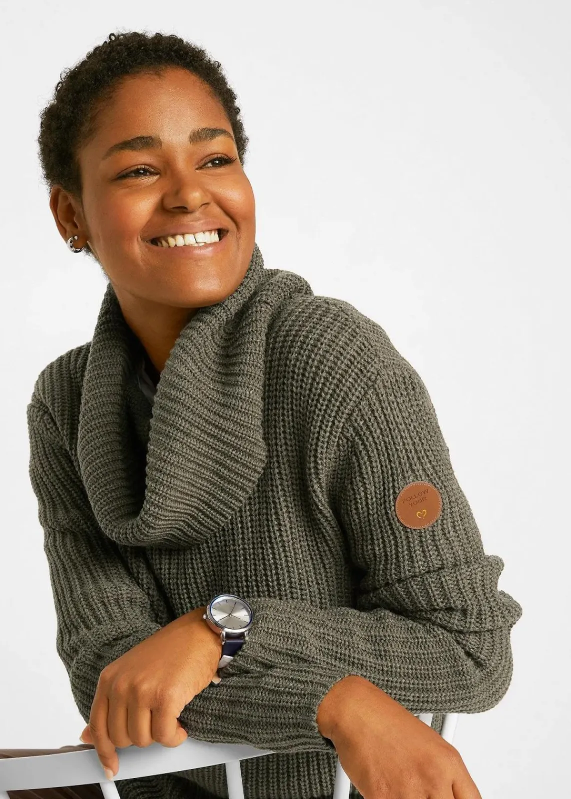 bonprix Bekleidung·Umstandsmode|Bekleidung·Jeans^Grobstrick-Pullover mit weitem Kragen dunkeloliv
