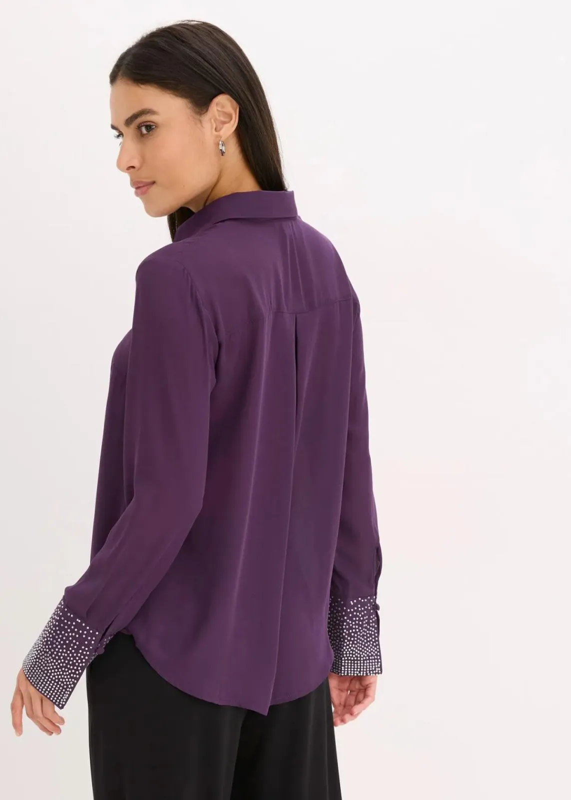 bonprix Bekleidung·Jacken & Mäntel|Blusen & Tuniken^Hemdbluse mit Glitzersteinchen dunkellila
