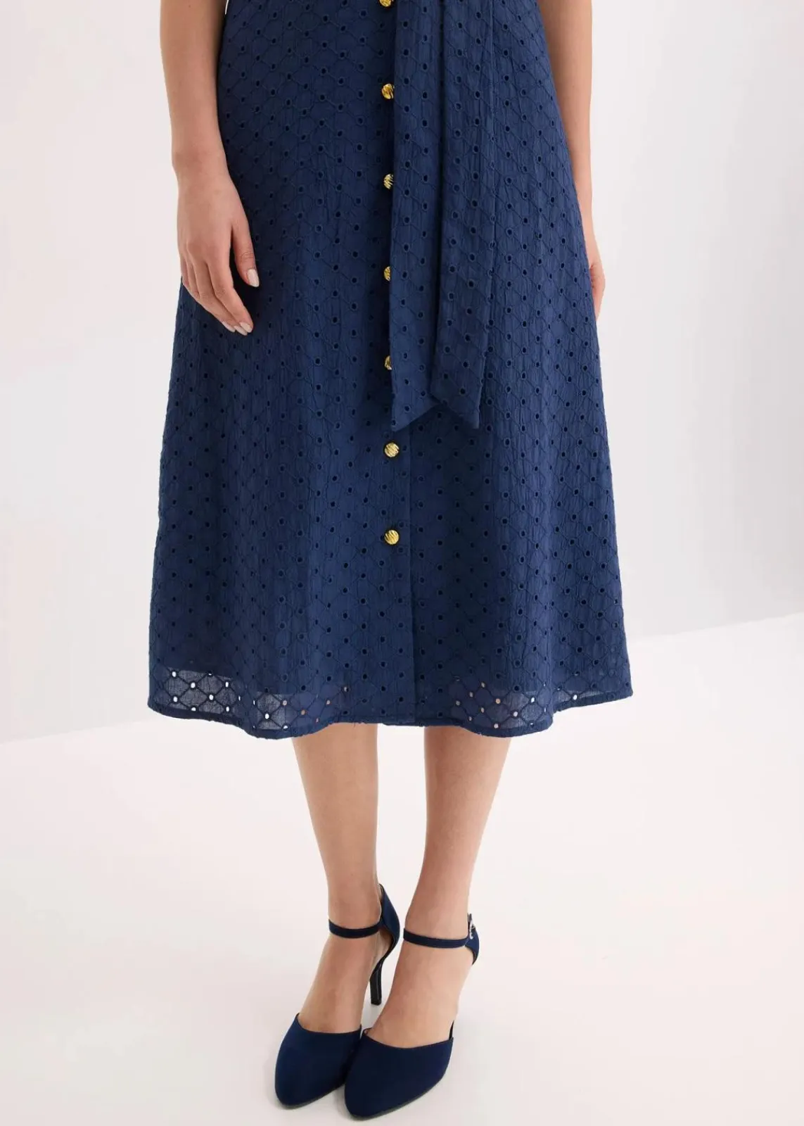 bonprix Bekleidung·Pullover & Strickjacken|Kleider^Hemdblusenkleid aus Lochspitze dunkelblau