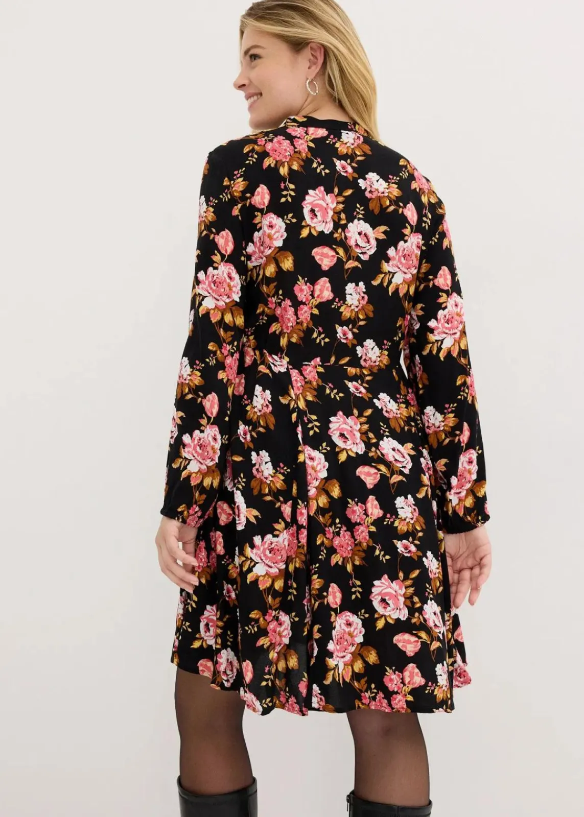 bonprix Bekleidung·Pullover & Strickjacken^Hemdblusenkleid aus reiner Viskose schwarz geblümt
