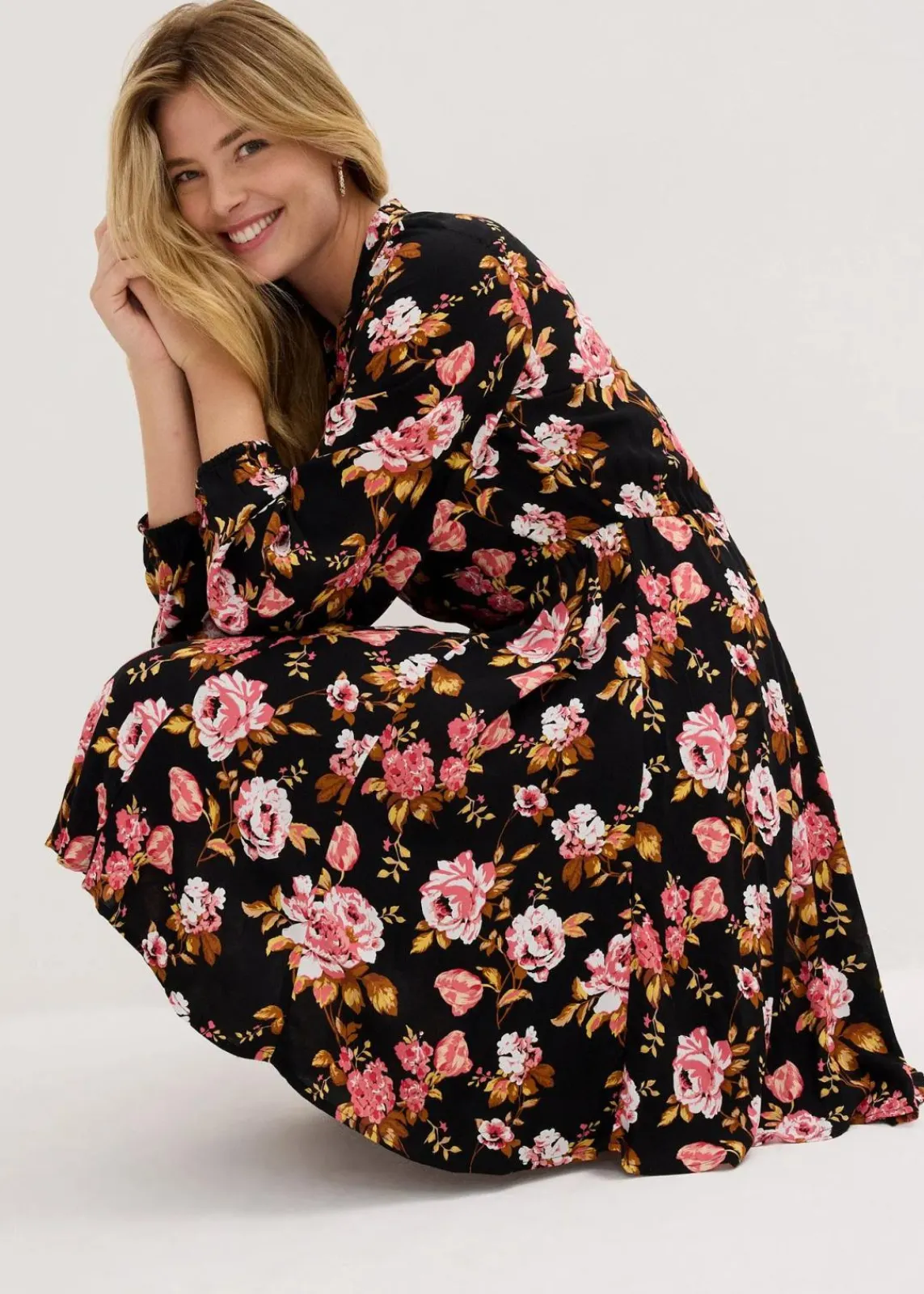 bonprix Bekleidung·Pullover & Strickjacken^Hemdblusenkleid aus reiner Viskose schwarz geblümt