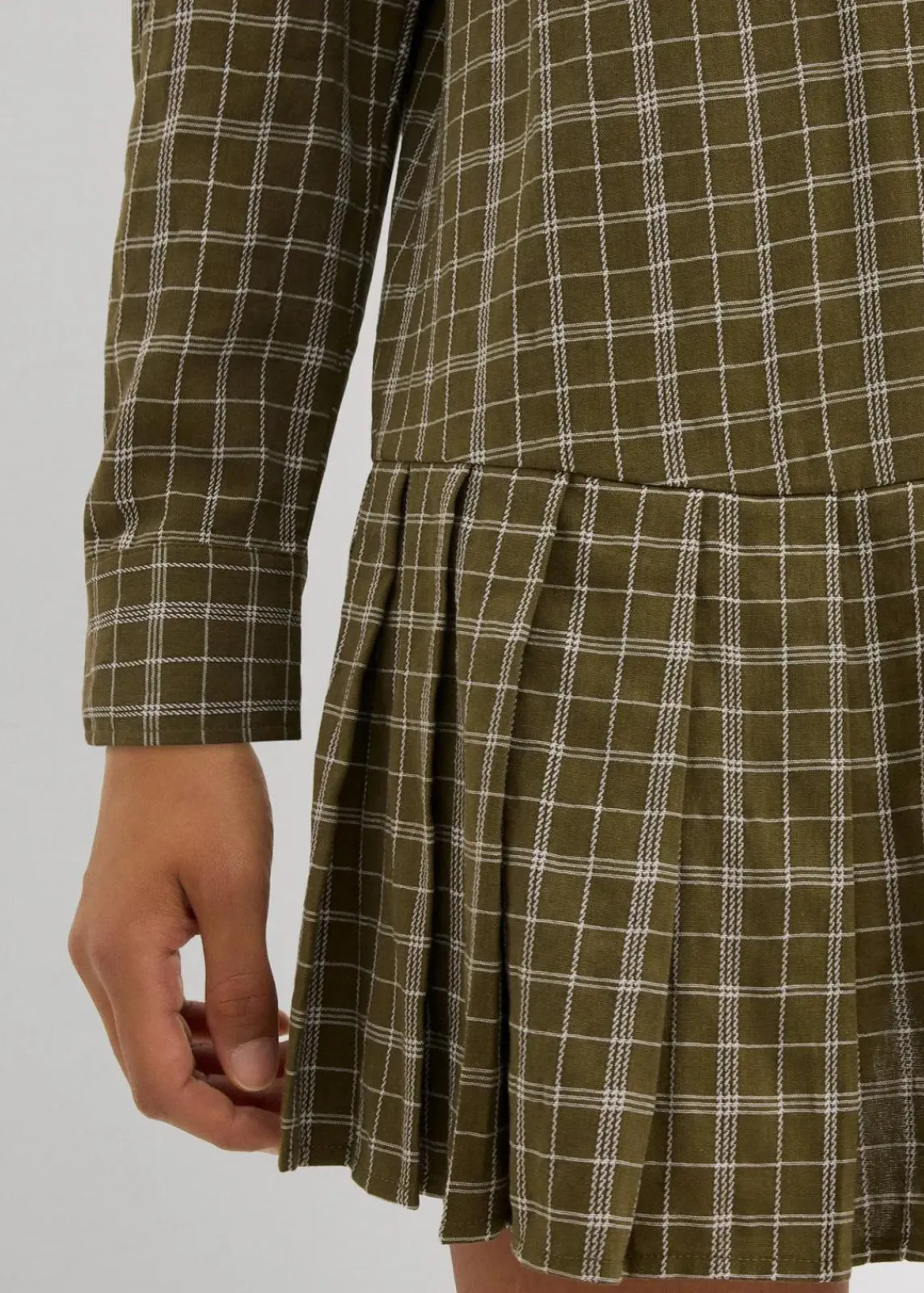 bonprix Kleider^Hemdblusenkleid mit Karomuster oliv kariert