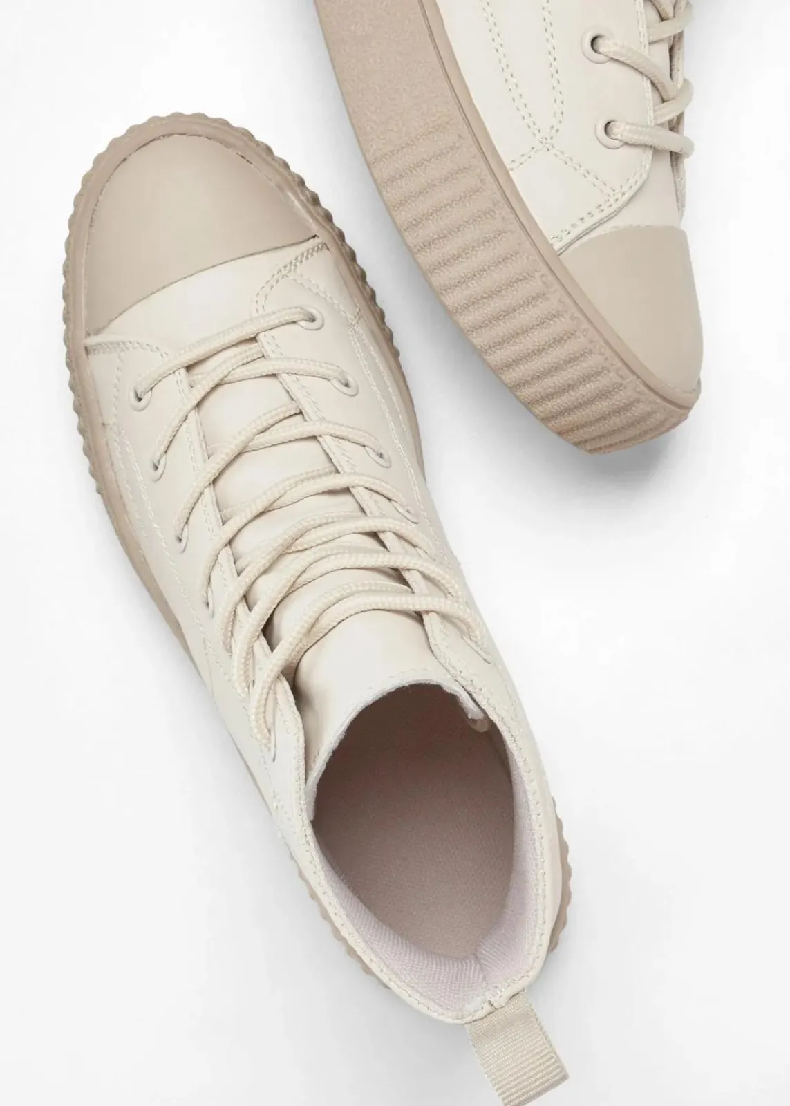bonprix Sneaker^High-Top-Sneaker mit Plateau-Sohle beige