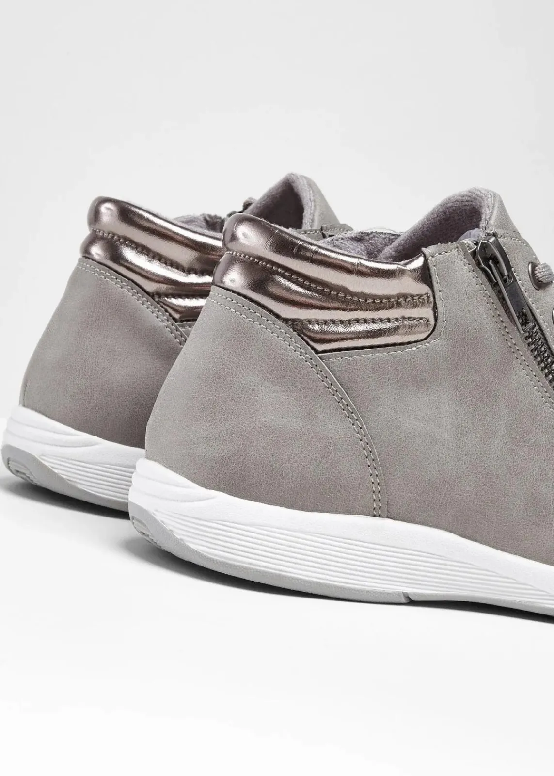 bonprix Gefütterte Winterschuhe|Sneaker^High-Top-Sneaker mit Reißverschluss grau