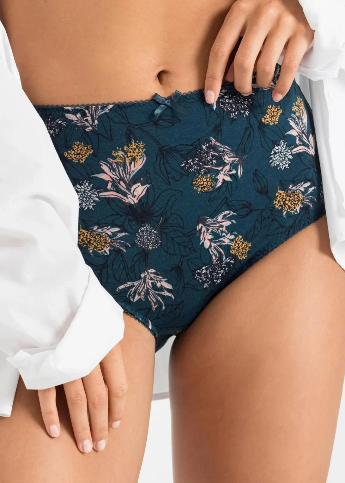 bonprix Wäsche·Baumwollunterwäsche|Wäsche·Höschen^Highwaist Slip mit Bio-Baumwolle (4er Pack) dunkelpetrol geblümt + dunkelpetrol + rauchblau