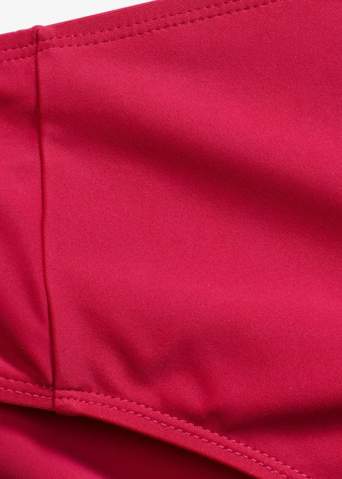 bonprix Nachhaltigere Materialien|Mix & Match^Highwaist-Bikinihose mit hohem Beinausschnitt fuchsia