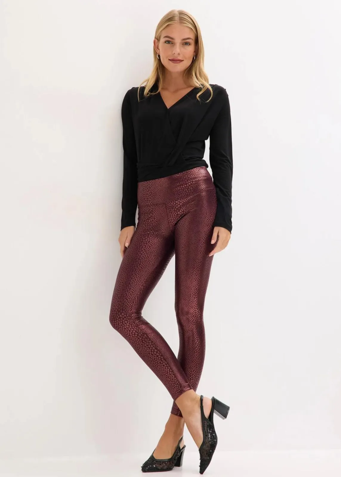 bonprix Kurzgrößen|Hosen^Hochglänzende Lederimitat-Leggings weinrot