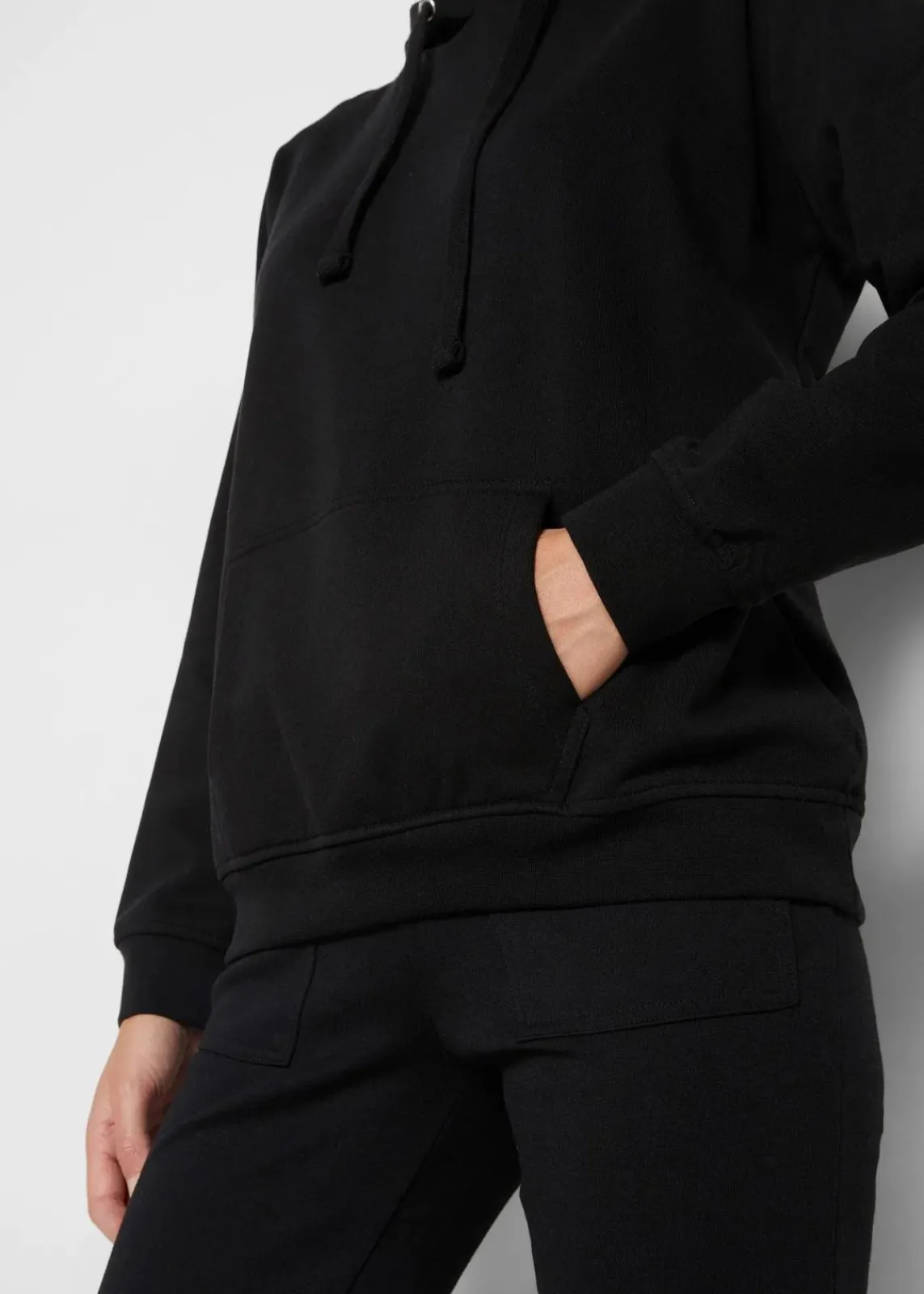 bonprix Sweat|Basics^Hoodie schwarz