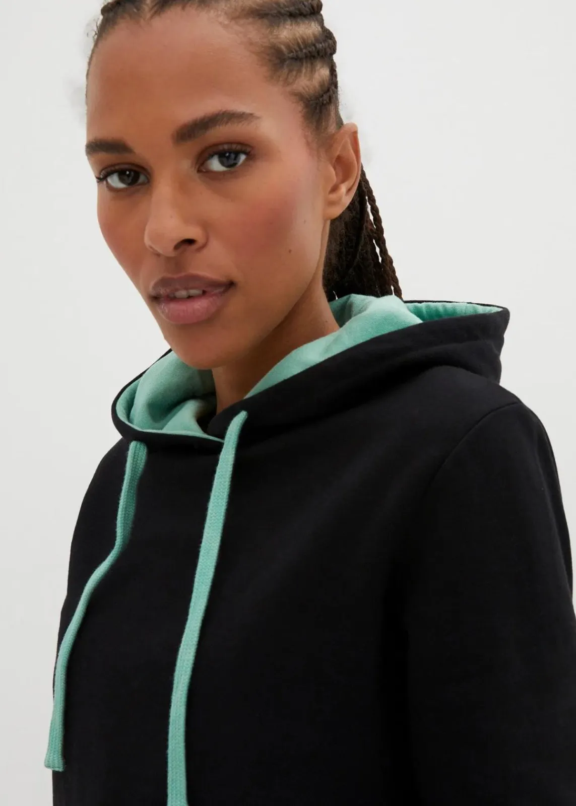 bonprix Bekleidung·Röcke|Bekleidung·Blusen & Tuniken^Hoodie aus reiner Bio-Baumwolle schwarz/salbeigrün