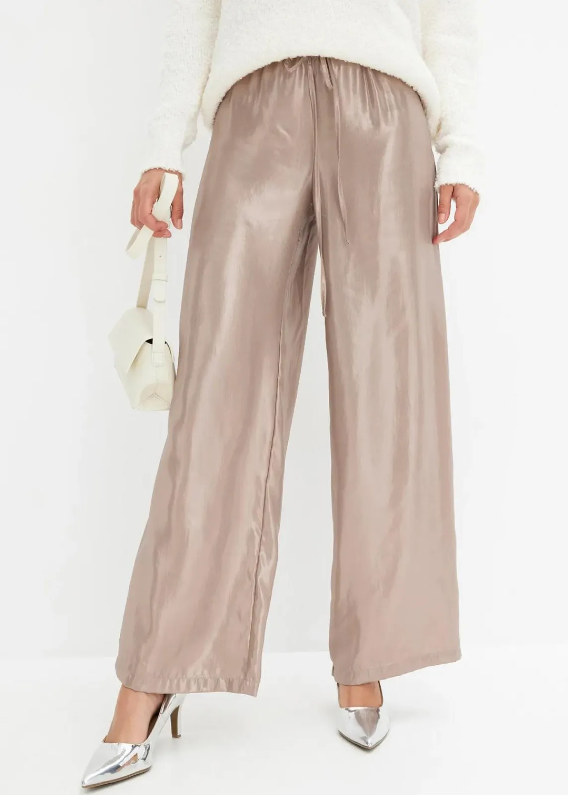 bonprix Bekleidung·Kleider|Hosen^Hose aus glänzendem Satin hellgold metallic