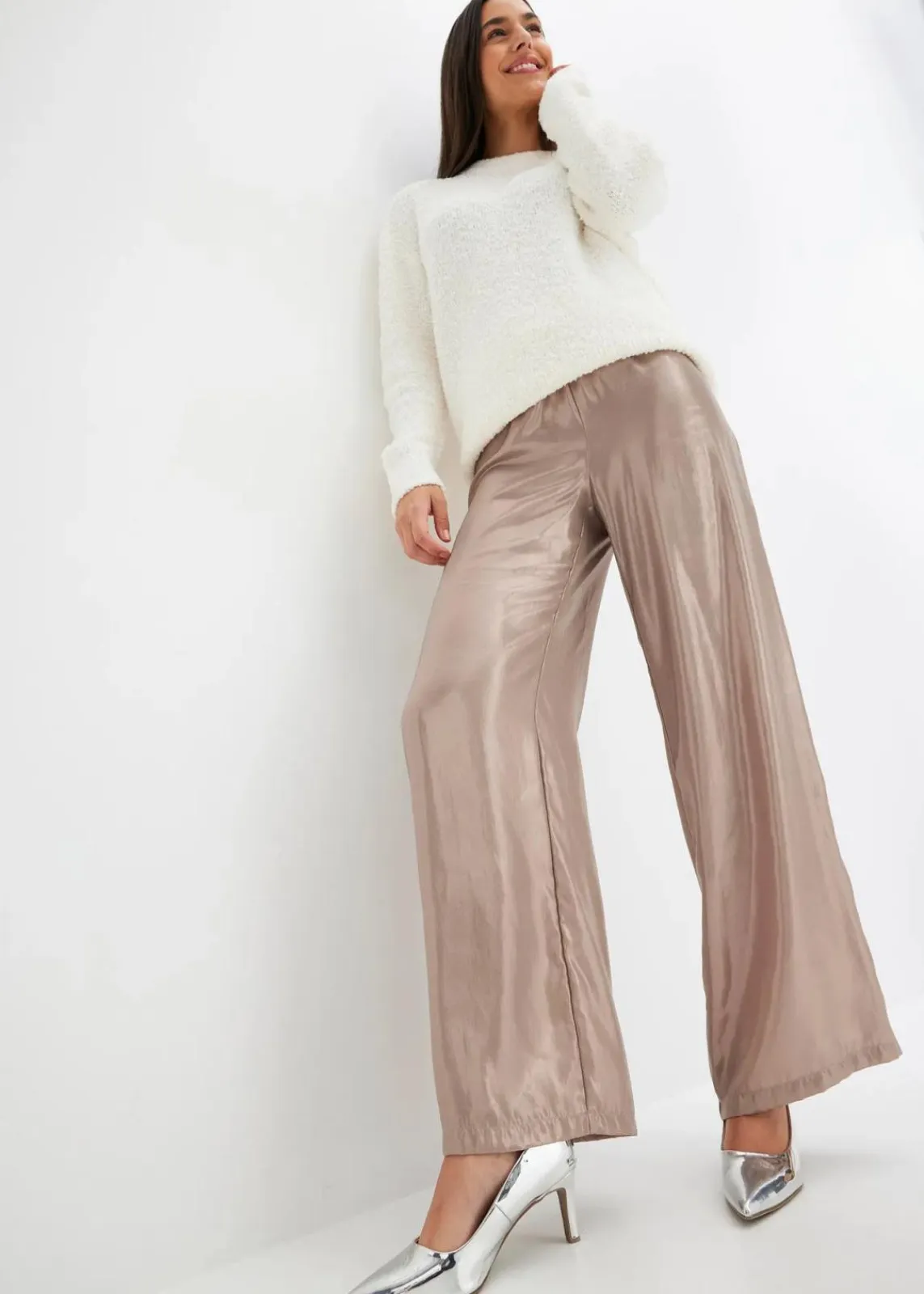 bonprix Bekleidung·Kleider|Hosen^Hose aus glänzendem Satin hellgold metallic