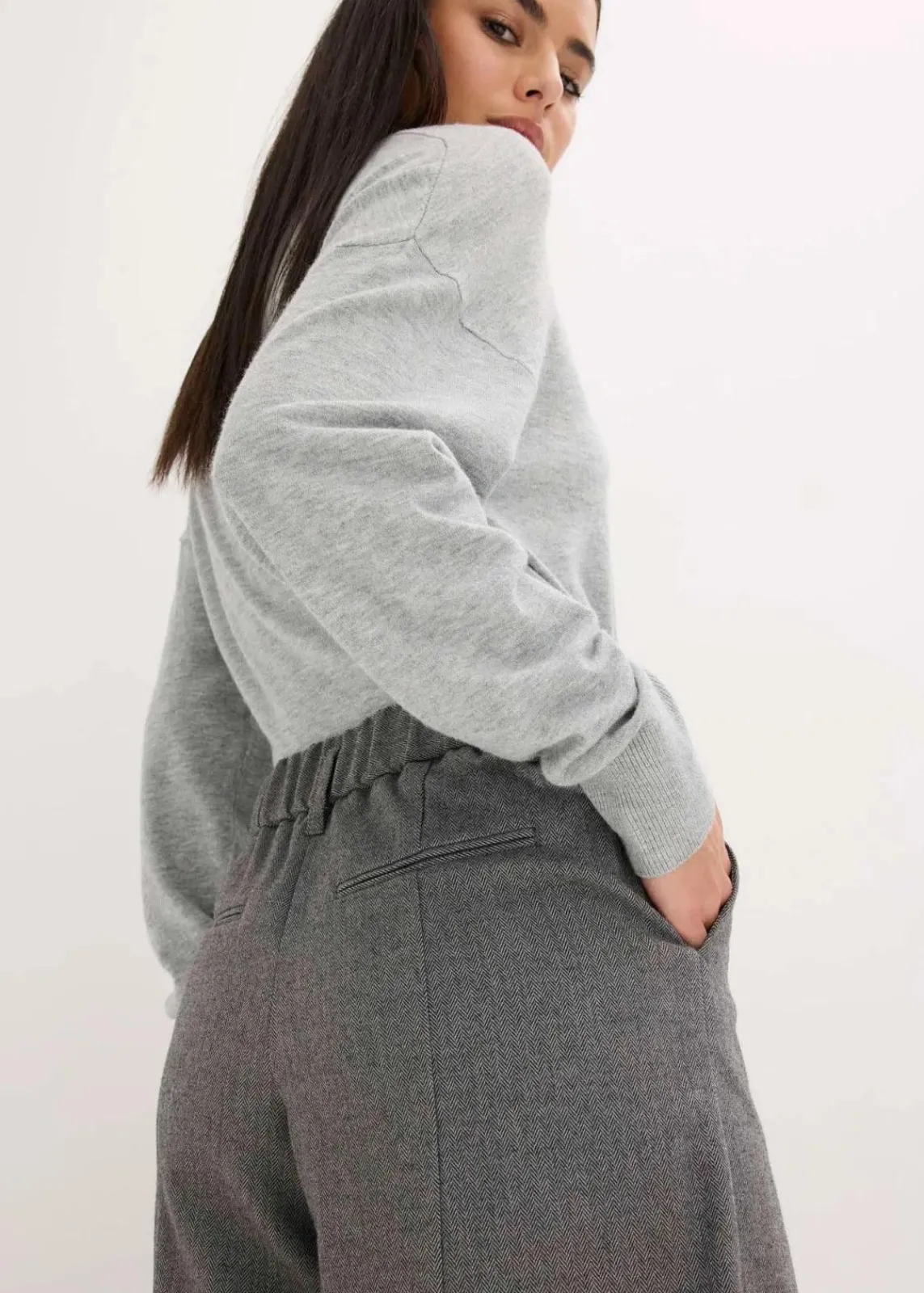 bonprix Hosen|Shorts^Hose mit Fischgrat in Wolloptik grau meliert