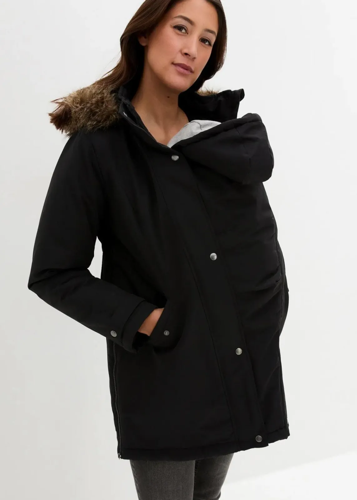 bonprix Nachhaltigere Materialien|Umstandsmode^3-in-1 Funktions-Umstandsjacke und Tragejacke schwarz