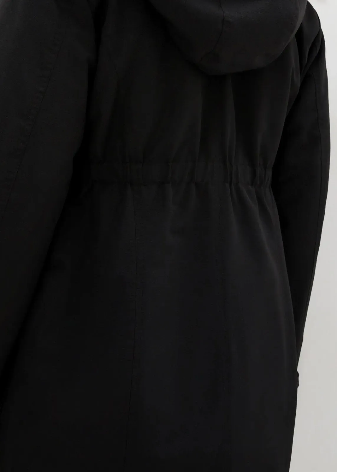 bonprix Nachhaltigere Materialien|Umstandsmode^3-in-1 Funktions-Umstandsjacke und Tragejacke schwarz