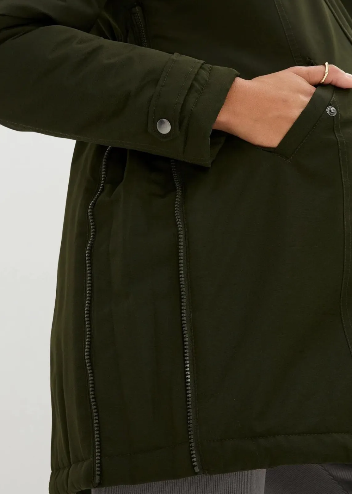 bonprix Nachhaltigere Materialien|Umstandsmode^3-in-1 Funktions-Umstandsjacke und Tragejacke nachtoliv