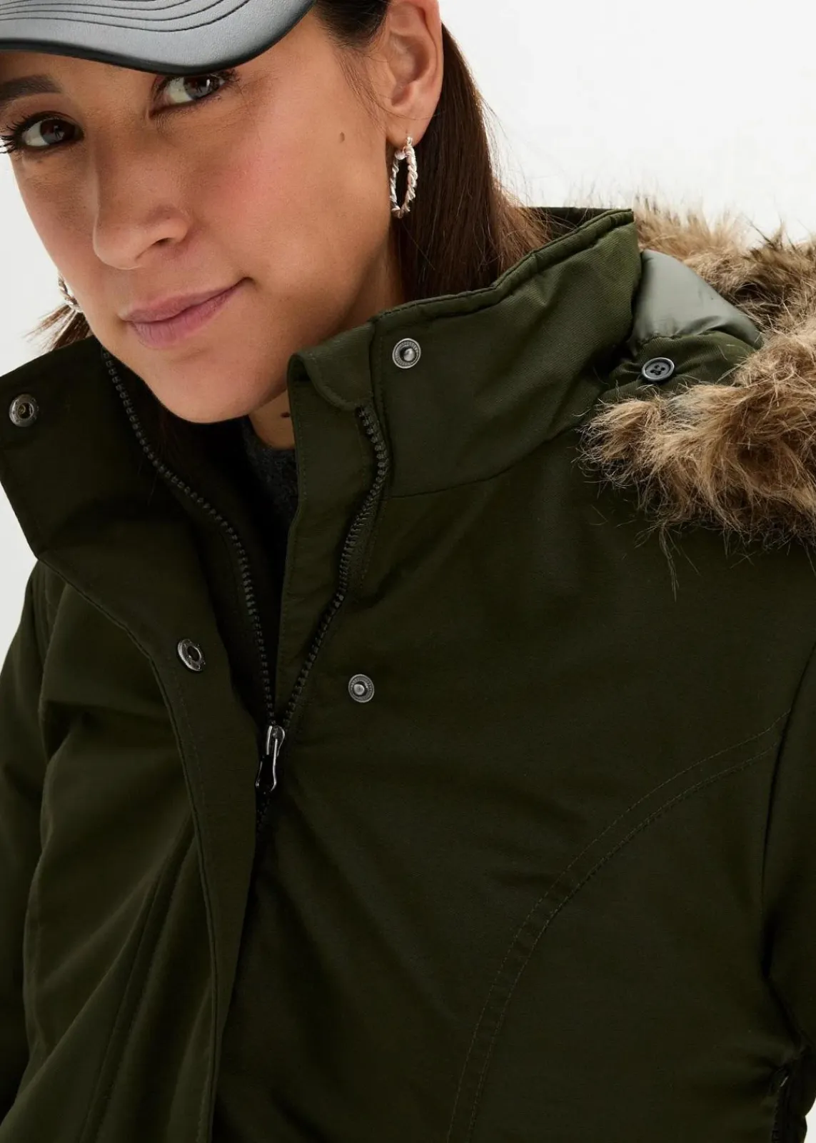 bonprix Nachhaltigere Materialien|Umstandsmode^3-in-1 Funktions-Umstandsjacke und Tragejacke nachtoliv