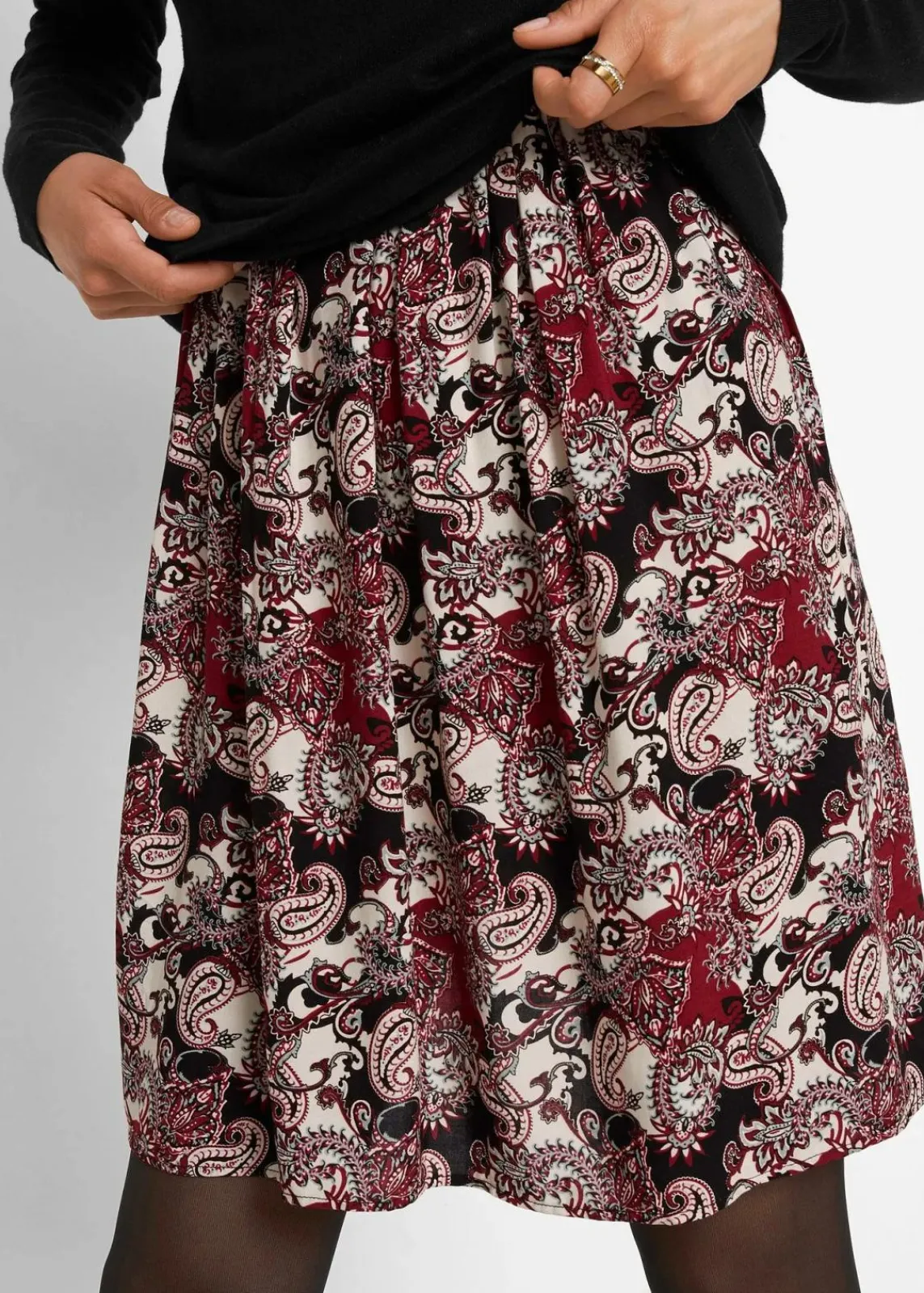 bonprix Umstandsmode^2-in-1 Umstand- und Stillkleid aus einer Materialkombination schwarz Paisley